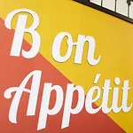 B&B HOTEL Aix-en-Provence Pont de l\'Arc